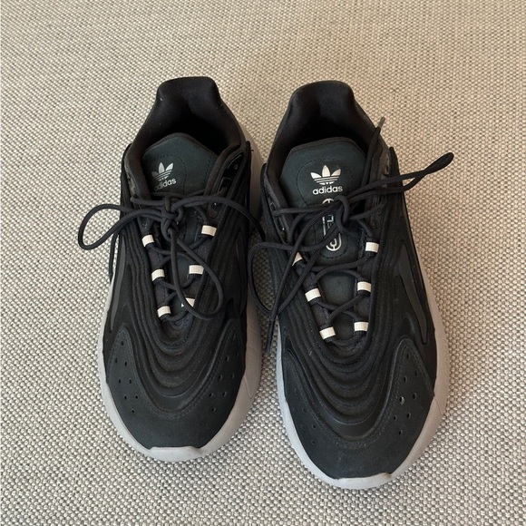 ADIDAS - Ozelia Sneakers GW0613 - Core Black/Grey Two - Picture 2 of 5
